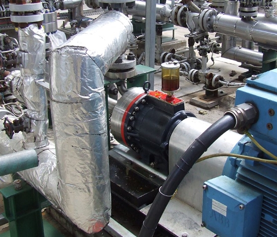 Large refinery required continuous recirculation of hot boiler water at 93-99°C  (200-210°F)